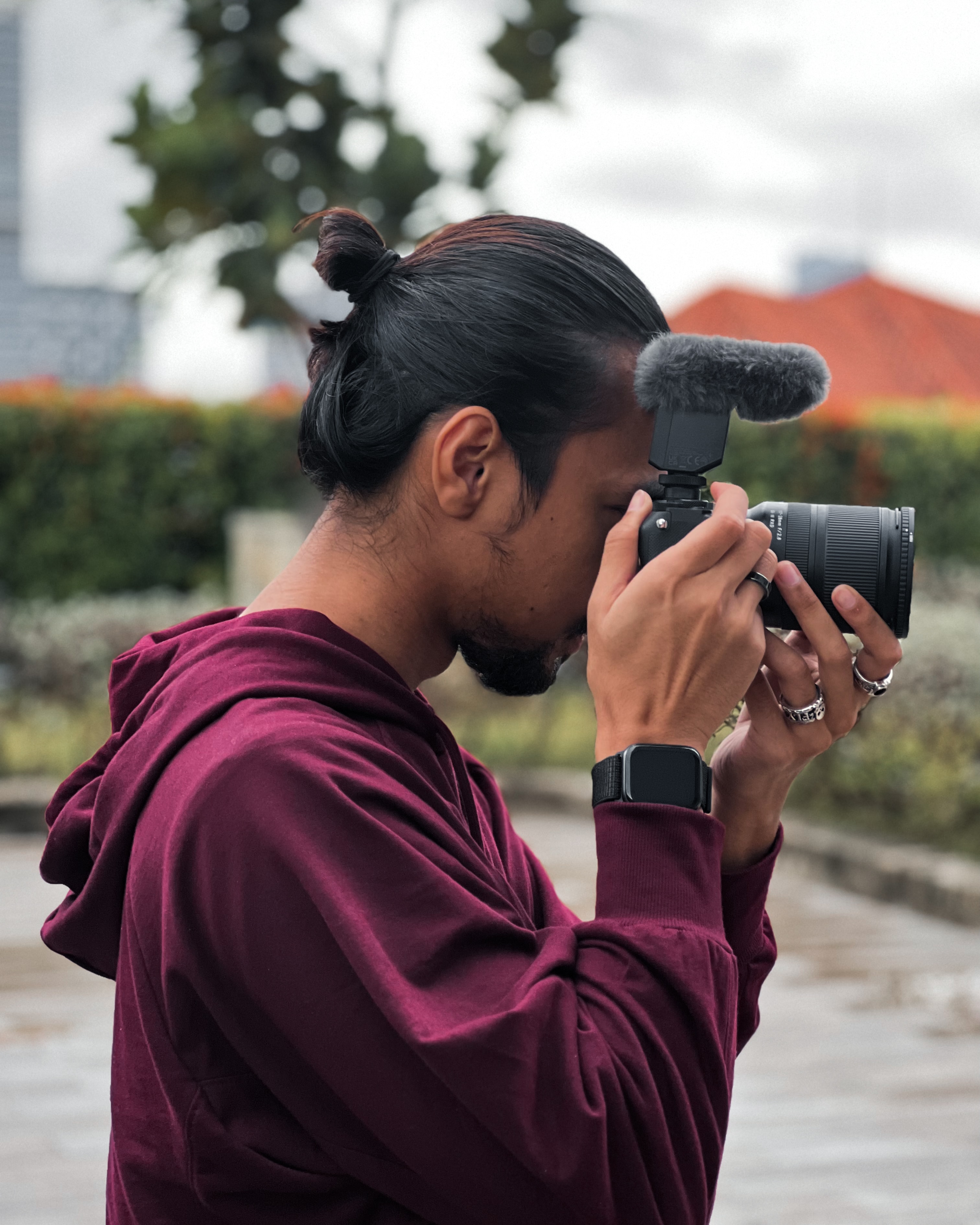 Nazrin with his camera